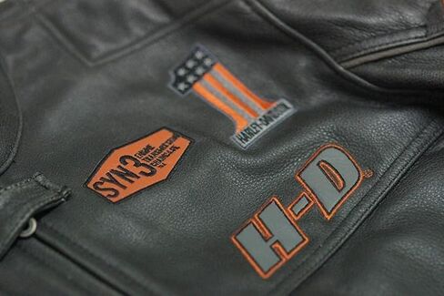 جاكيت رجالي H-D Screaming Eagle Rider Vintage Biker أسود من جلد البقر للدراجات النارية من الجلد in Saudi Arabia