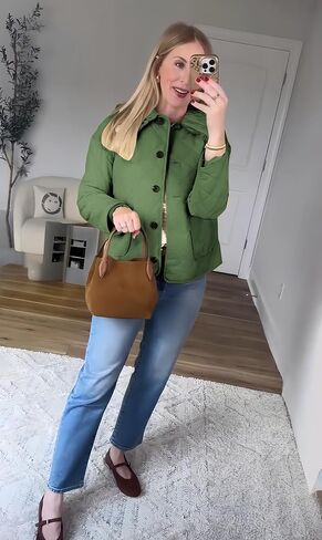 Women's Ruffle Collar Quilted Lightweight Puffer Jacket Long Sleeve Casual Cardigan Padded Coat for Autumn Winter in Saudi Arabia