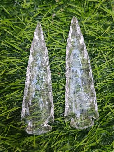 رأس سهم من حجر السج من الكوارتز الشفاف، كريستال طبيعي وحجر علاجي من حجر الصوان رأس سهم صخري 4 بوصة in Kuwait