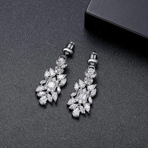 D-color VVS1 Clarity Moissanite Chandelier Drop Earrings in 14K Gold, Wedding or Engagement Earrings for Women, Splendid for Special Occasions in Saudi Arabia