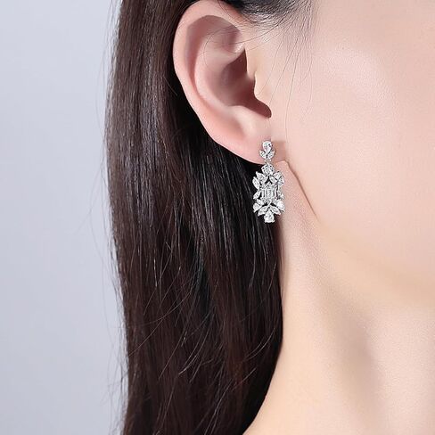 D-color VVS1 Clarity Moissanite Chandelier Drop Earrings in 14K Gold, Wedding or Engagement Earrings for Women, Splendid for Special Occasions in Saudi Arabia