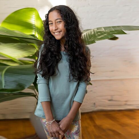 تي شيرت Mightly Girls مصنوع من القطن العضوي بأكمام طويلة ورقبة واسعة مضلعة وفقًا لمعايير التجارة العادلة in Kuwait