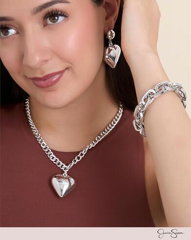 Jessica Simpson Jewelry Silver-Tone Statement Link Bracelet for Women 7", Modern Chunky Bracelets for Women in Saudi Arabia