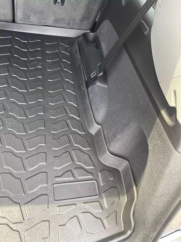 Cargo Liner - Trunk Mat for Audi Q7 SQ7 2016-2025 – Weather-Resistant Trunk Mats for Cars with Raised Lip – Non-Slip Car Trunk Mat Rubber – Easy to Install – Laser Pre-Cut Design in Saudi Arabia