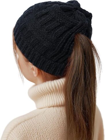 قبعة صغيرة شتوية على شكل ذيل حصان للنساء من Mesovor، قبعة صغيرة دافئة منسوجة بكابل قابل للتمدد مع ذيل حصان قابل للتعديل متقاطع من الخلف in Kuwait