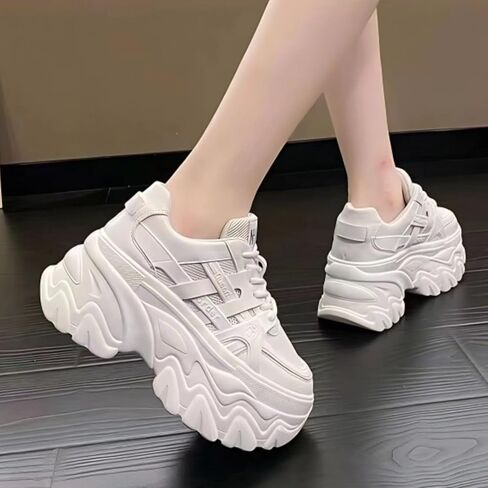 أحذية رياضية مكتنزة للنساء والفتيات أحذية مشي بنعل سميك 3.2 بوصة - مريحة ومسامية in Kuwait