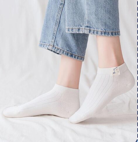 5 Pairs Women's Cute Socks Bear Graphic Printing Sock Kawaii Solid Color White Crew Socks for Women Men in Saudi Arabia