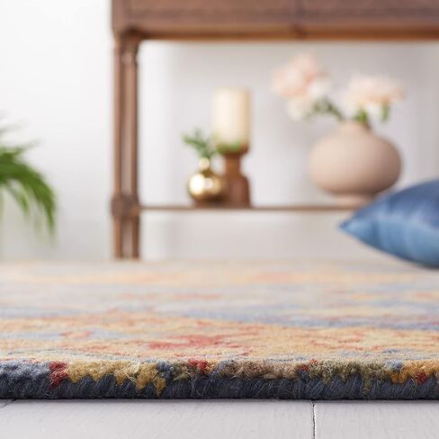 سجادة SAFAVIEH Heritage Collection - 2'3" x 8'، كحلي وذهبي، صوف شرقي تقليدي مصنوع يدويًا، مثالية للمناطق ذات حركة المرور العالية في غرفة المعيشة وغرفة النوم (HG653M) in Kuwait