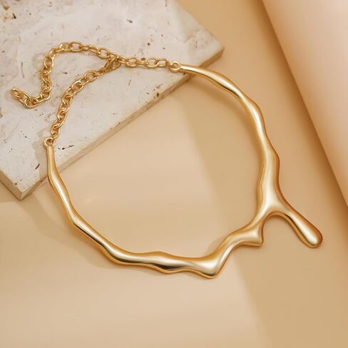Doubnine Modern Wavy Choker Necklace, Silver/Gold-Tone, Elegant Design Choker Style Contemporary Fashion Jewelry for Women in Saudi Arabia