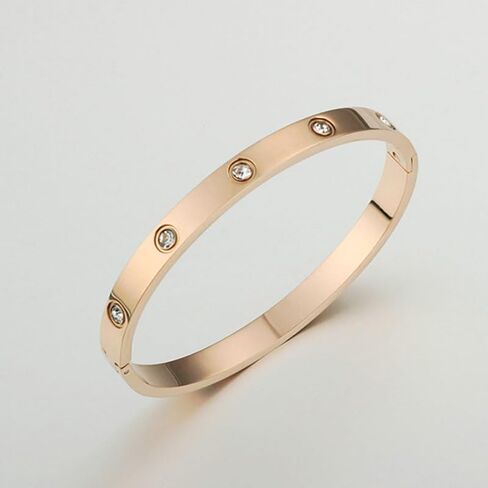 Gold Bracelets for Women, Gold Jewelry Cuban Link Paperclip Chain Bracelet Gifts for Mom, Daughter, Girlfriend in Saudi Arabia