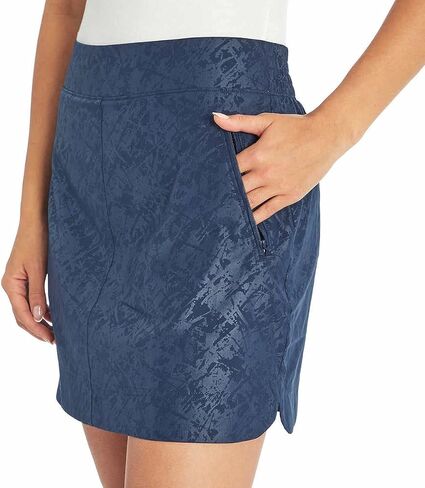 Orvis Women's Embossed Pull-On Travel Skort (Black Rose Embossed Print, L) in Saudi Arabia