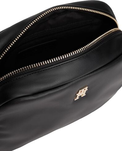 Tommy Hilfiger Womens Popette Soft Camera Bag in Saudi Arabia