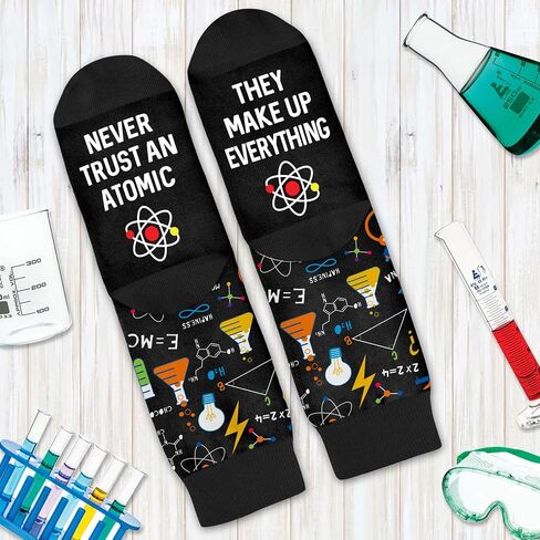 هدايا VICRAZY Nerdy - هدايا للجوارب لمحبي العلوم، هدية مبتكرة للكيمياء والفيزياء وعلم الأعصاب in Kuwait