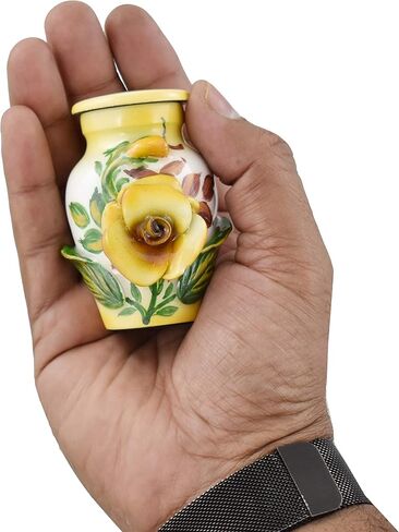 MEMORIALS4U جرة حرق باقة الورد - جرة معدنية مصنوعة يدويًا للرماد البشري - ميسورة التكلفة وأنيقة (أصفر، تذكار) in Kuwait