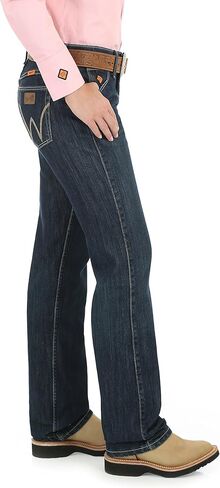 جينز نسائي من Wrangler Fr Western متوسط ​​الارتفاع ذو قصة طويلة in Kuwait