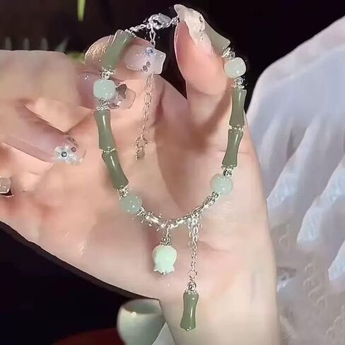 طقم أساور مطرزة بالكريستال باللون الأخضر من Nyx&lvy مع حلية، مجموعة مكونة من 3 قطع، سلسلة ذهبية in Saudi Arabia