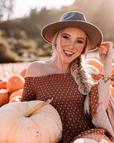 3Pack Thanksgiving Bracelets Beaded Stretch Fall Bracelets Pumpkin Turkey Maple Leaf Charm Bracelets Thanksgiving Autumn Holiday Festive Jewelry Gifts for Women in Saudi Arabia