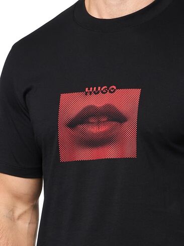 تي شيرت بشعار جرافيك للرجال من HUGO in Kuwait