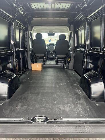 سجادة شحن Rezaw-Plast لسيارة Dodge Ram Promaster 2014-2025 /طول حمولة 8 أقدام وقاعدة عجلات 118/ بطانة سرير متينة مضادة للانزلاق عديمة الرائحة وملائمة حسب الطلب باللون الأسود in Kuwait
