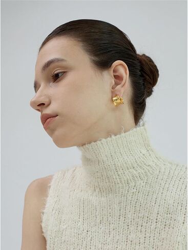 Chunky Silver Earrings 14K Gold Plated Geometric Dangle Earrings for Woman, Trendy Simple Silver Hypoallergenic Small Hoop C Shape Stud Earrings Jewelry in Kuwait