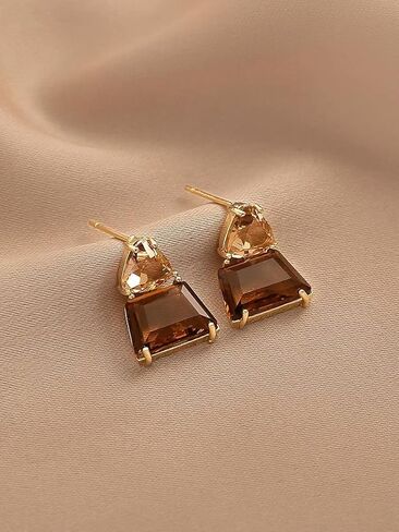 1 Pair Gold Drop Earrings for Women, Fashion Jewelry Accessories, Trendy Gold Plated Dangle Earrings, Stylish Women's Jewelry for Special Occasions in Saudi Arabia