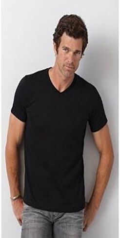 Gildan mens Modern/Fitted in Saudi Arabia