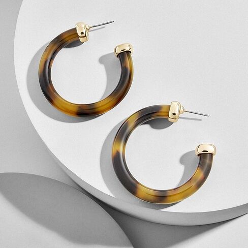 Acrylic Resin Circle Hoop Earring Women Gold Metal Earrings Tortoiseshell Round Earring in Kuwait