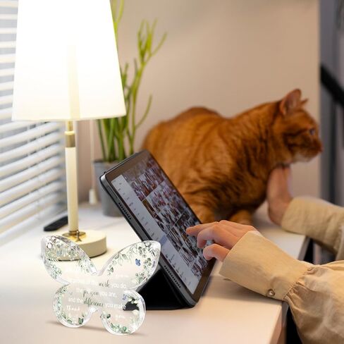 هدية التعاطف لفقدان أحد أفراد أسرته - علامة مكتب تذكرني - هدايا الفجيعة هدايا تذكارية لفقد الأم - علامة تذكارية على شكل فراشة - لوحة تذكارية لديكور المكتب in Kuwait