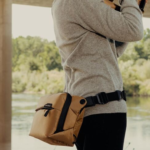 Peak Design Everyday Sling 6L Coyote Sling أو حمل الكتف (BEDS-6-CY-3) in Saudi Arabia