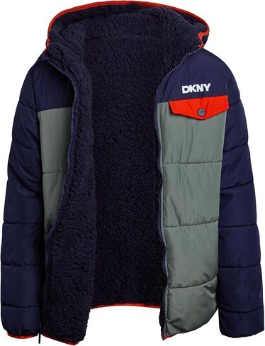 سترة منتفخة للأولاد من DKNY - سترة شتوية منفوخة بغطاء للرأس وسحاب من قماش الشيربا المنقوش - سترات ملابس خارجية للأولاد (8-20) in Saudi Arabia