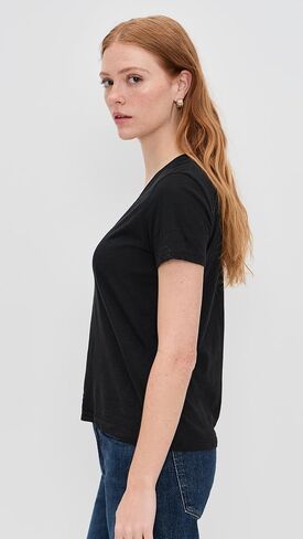 Madewell Women's Relaxed V-Neck Tee in Saudi Arabia