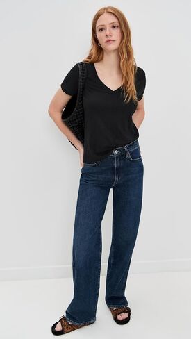 Madewell Women's Relaxed V-Neck Tee in Saudi Arabia