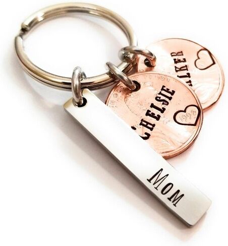 Tucker's Trinkets And Treasures Personalized Bar, We Love You Key Chains, Gift for Mom, Gift for Dad, Family Names in Saudi Arabia