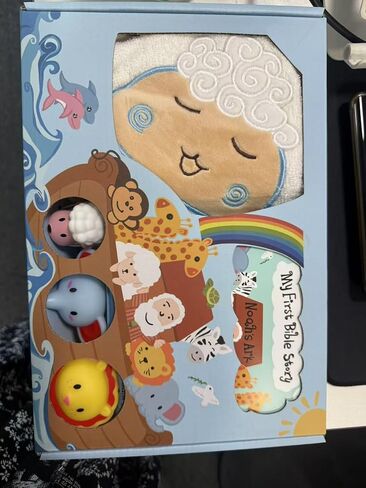 مجموعة هدايا المعمودية ماي فيرست نوح المكونة من 7 قطع، هدايا التكريس والتعميد والمعمودية للأولاد والرضع حديثي الولادة، تتضمن منشفة ومنشفة بغطاء للرأس، وكتاب حمام الطفل، و3 ألعاب حمام وحقيبة هدايا in Kuwait