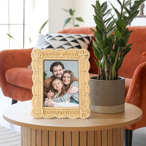 3 Pcs Scalloped Wicker Weave Rattan Photo Frame for Picture Handmade Rattan Made Picture Frames Wall Decor Boho Farmhouse Style Tabletop Photo Display Decorative Home Bookshelf (5 x 7) in Saudi Arabia
