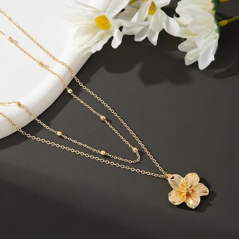 Charm Gold Flower Y2k Layered Necklaces for Women Statement, Trendy Vintage Chunky Metal Pleated Floral Pendant Necklace Hawaiian Party Jewelry Gifts in Saudi Arabia
