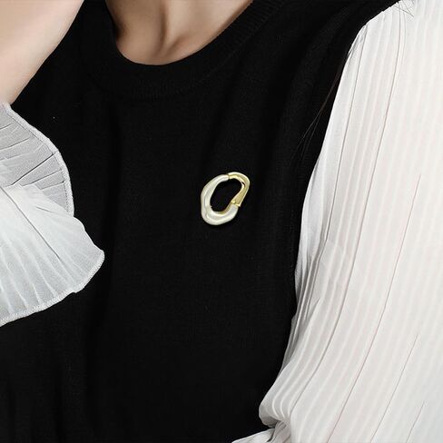 Irregular Geometric Brooch Pins for Women Men Dainty Design Metal Gold-Tone Plated Statement Simple Hollow Collar Lapel Badges Banquet Corsaries Exquisite Suit Dress Accessories Chic Jewelry Graduation in Saudi Arabia