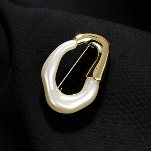 Irregular Geometric Brooch Pins for Women Men Dainty Design Metal Gold-Tone Plated Statement Simple Hollow Collar Lapel Badges Banquet Corsaries Exquisite Suit Dress Accessories Chic Jewelry Graduation in Saudi Arabia