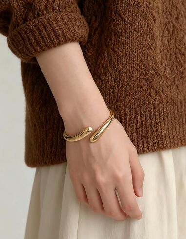 Magitaco Chunky 14K Gold Plated Bangles for Women, Thick Cuff Bracelet for Women, Trendy Stackable Bangle Bracelets, Women's Fashion Jewelry in Saudi Arabia