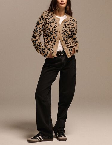 سترة نسائية بطبعة الفهد بأزرار للأسفل مفتوحة من الأمام، سترة منسوجة بأكمام طويلة، ملابس خريفية، معاطف خارجية in Kuwait