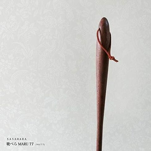 SASAHARA Shoehorn Maru مقاس 30.3 بوصة، مقبض طويل، لبيسة حذاء خشبية، صنع في اليابان، لبيسة حذاء، لون بني، خشب الجوز in Saudi Arabia