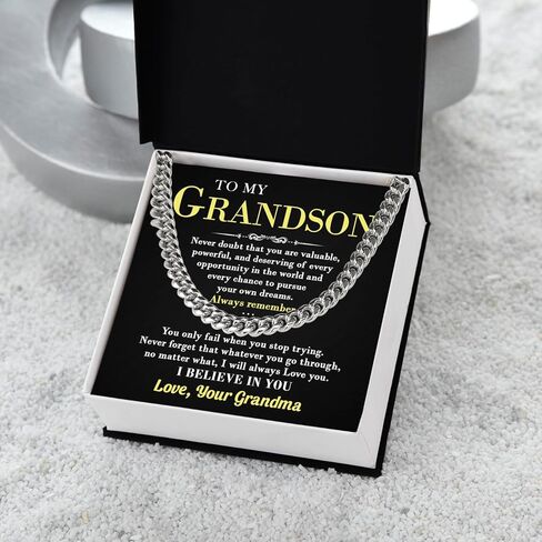 قلادة إلى حفيدتي من الجدة، هدية للأحفاد من الأجداد، قلادة سلسلة كوبية للحفيد لتخرج عيد الميلاد وعيد الميلاد، قلادة للأحفاد مع بطاقة تدليك وصندوق هدايا in Kuwait
