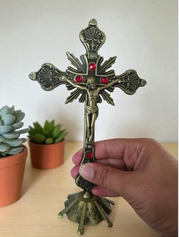 MTYIQS Standing Decorative Standing Crucifix, Antique Copper Finish, Ornate Victorian Style Cross with Base (BRONZE) in Saudi Arabia