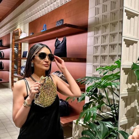 نظارات شمسية كلاسيكية عصرية للنساء، كبيرة الحجم 70 ثانية، نظارات شمسية أفياتور ذهبية للنساء 2025 in Kuwait