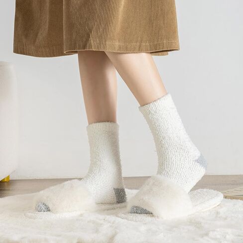 جوارب Clothirily Fuzzy للنساء - مجموعة جوارب مريحة للنساء، جوارب نوم دافئة للغاية وناعمة للشتاء in Kuwait