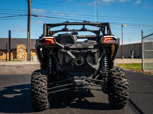 SuperATV Deluxe Turn Signal Kit For Can-Am Maverick X3 With Dash-Mounted Turn Signal Rocker Switch - Plug And Play For Easy Installation in Saudi Arabia