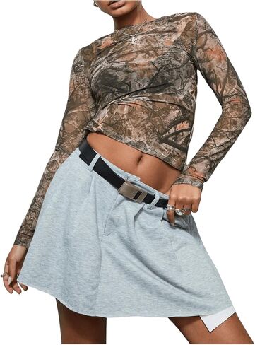 تي شيرت نسائي Y2k Camo Print برقبة دائرية وأكمام طويلة وشبكة شفافة in Saudi Arabia