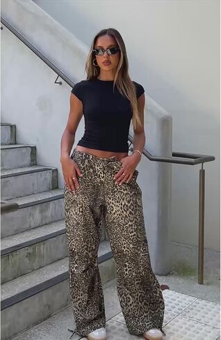 Women Cargo Pants Wide Leg Casual Baggy Parachute Pants Multi Pockets Y2K Straight Trousers in Saudi Arabia