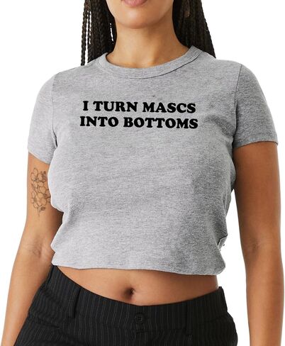قميص نسائي قصير الأكمام ذو قصة ضيقة من I Turn Mascs into Bottoms in Saudi Arabia