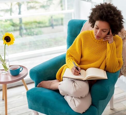 Aesthetic Decorative Books - Coffee Table, Bookshelf, Mantel, Home Decor - 3 Hardcover Travel-Themed Display Stacked Books with Blank Pages Featuring World Cities: Barcelona, Milan & Los Angeles in Kuwait